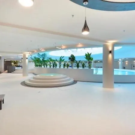 Hanza Tower Gold - 26 With Bathtub High Floor & Jacusi & Pool & Sauna Apartment *